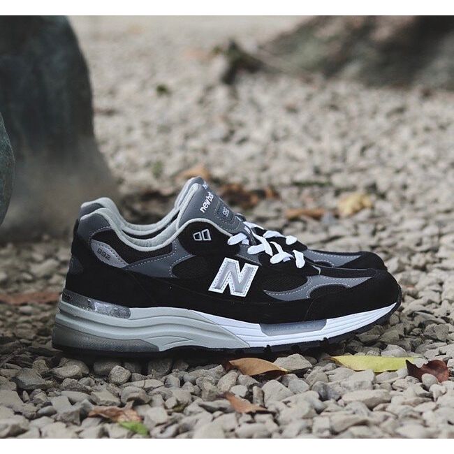 New balance M992EB