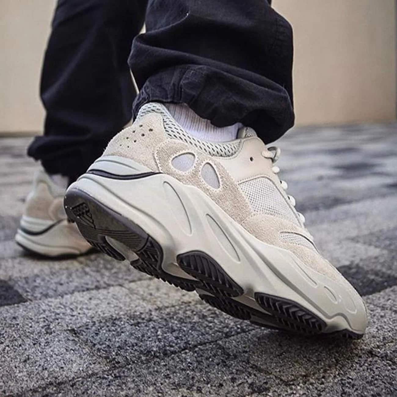 Yeezy Boost 700 Salt (EG7487)